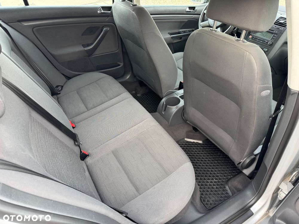 Volkswagen Golf 1.6 Tour - 8