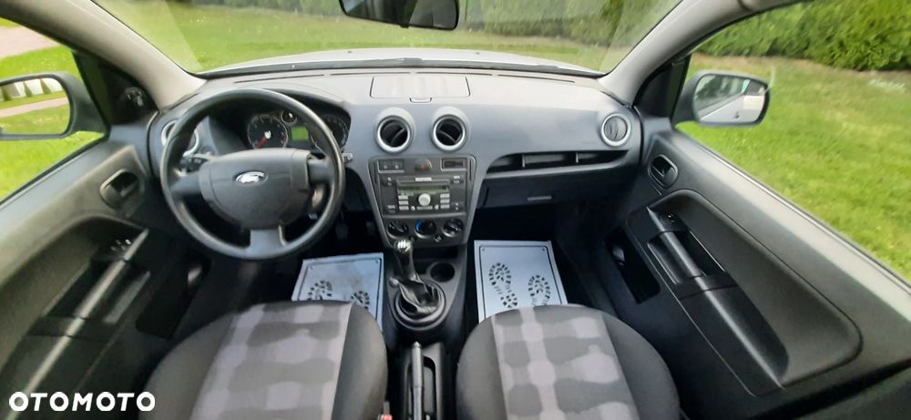 Ford Fusion - 34