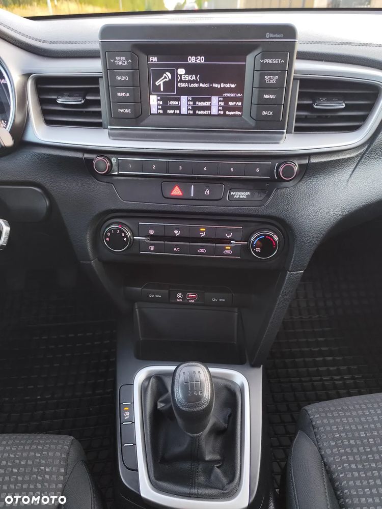 Kia Ceed 1.4 T-GDI S - 21