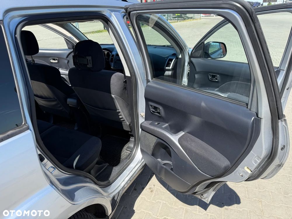 Mitsubishi Outlander 2.0 DID Intense - 11