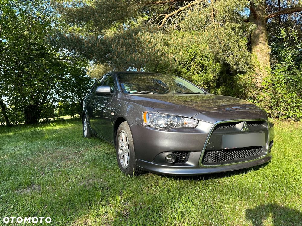 Mitsubishi Lancer 1.6 Invite - 4