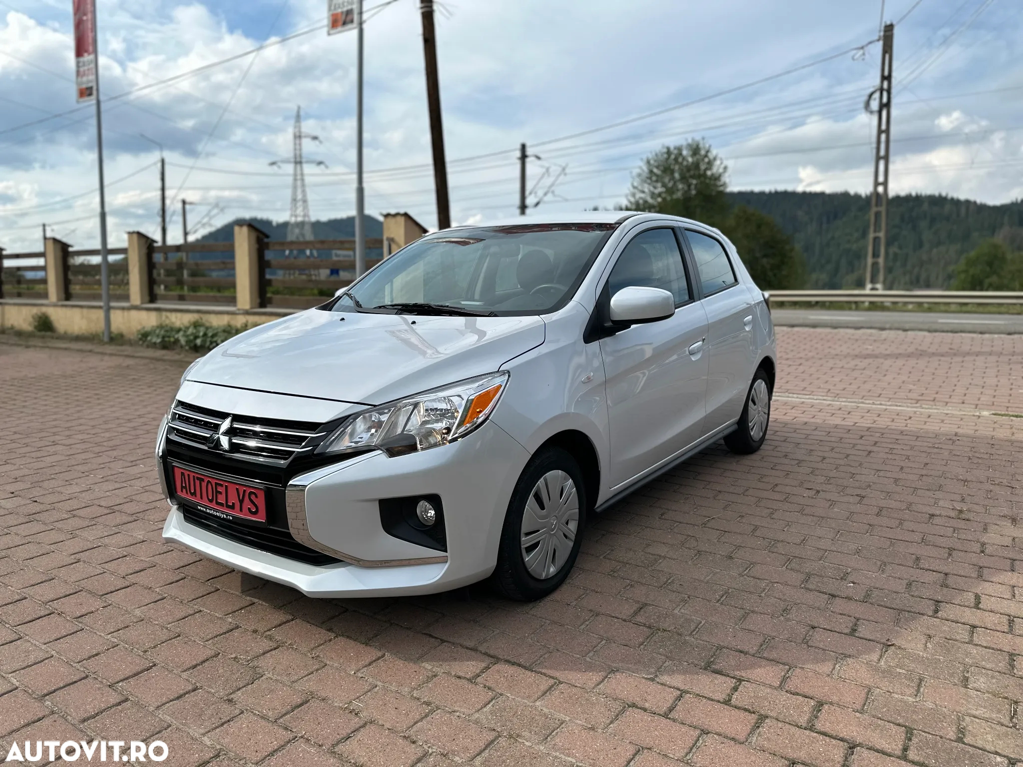 Mitsubishi Mirage - 5
