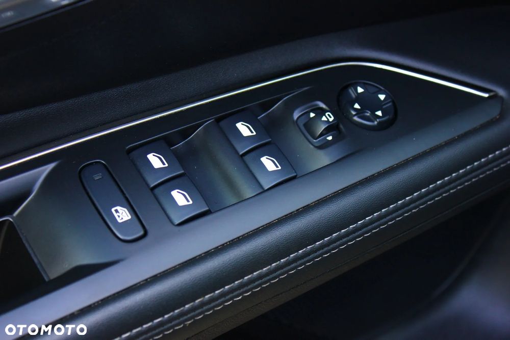 Peugeot 5008 1.5 BlueHDi Allure S&S - 29