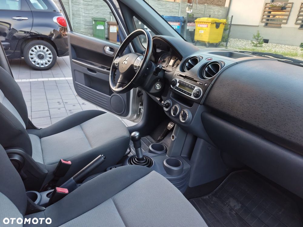 Mitsubishi Colt 1.3 Invite Edition Gold - 7