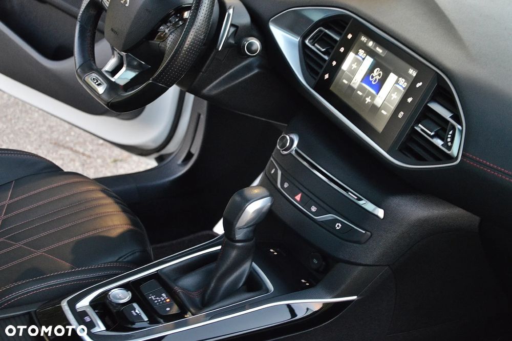 Peugeot 308 BlueHDi 180 EAT6 GT - 27