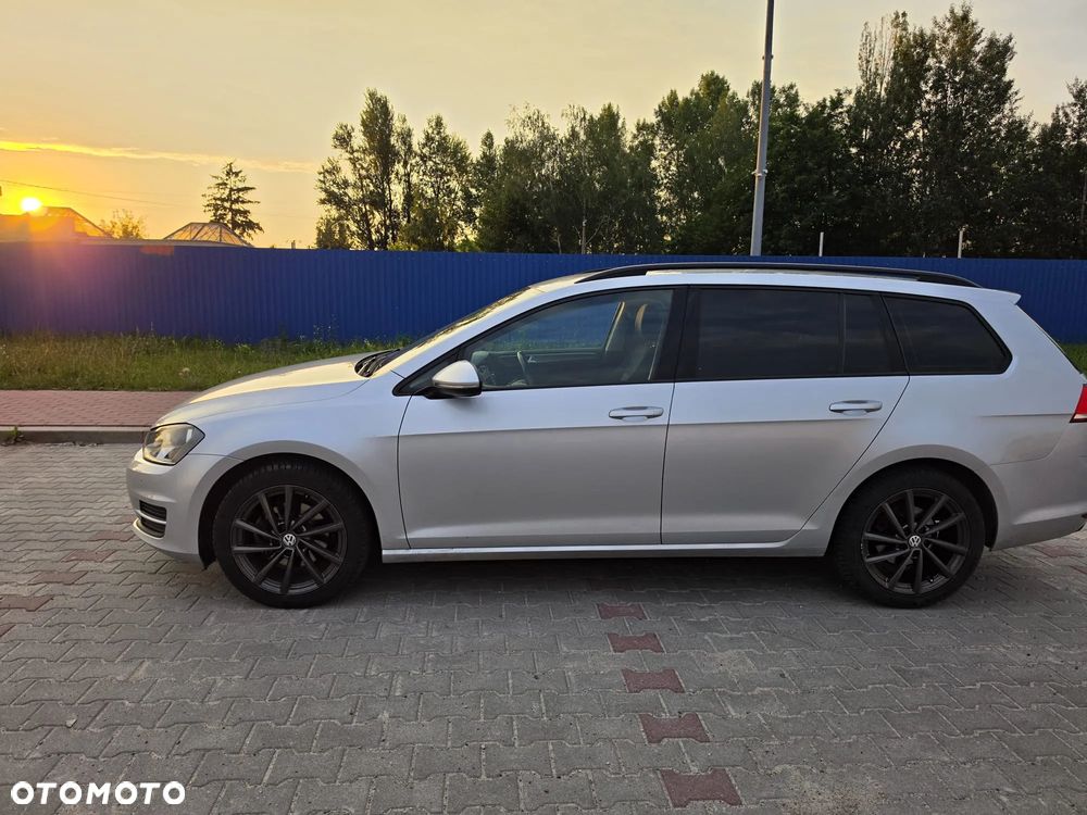 Volkswagen Golf 1.6 TDI BlueMotion Trendline - 10