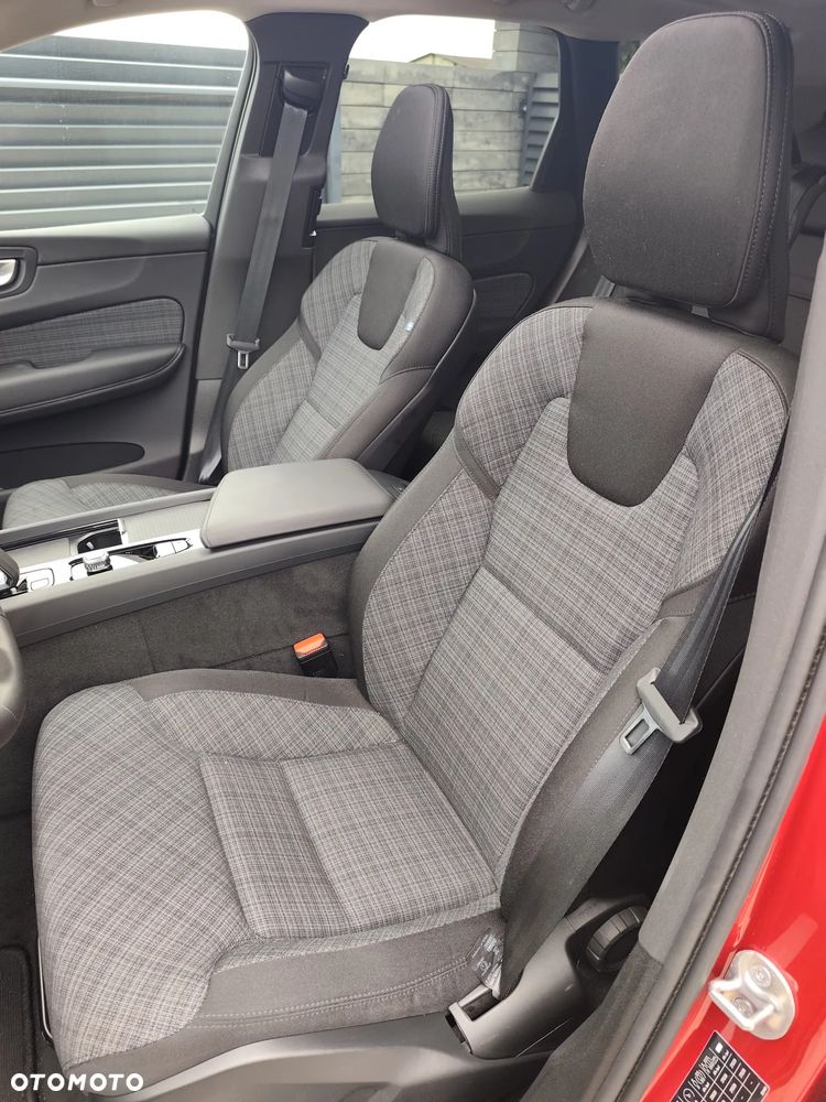 Volvo XC 60 T6 AWD Recharge Plus Bright - 6