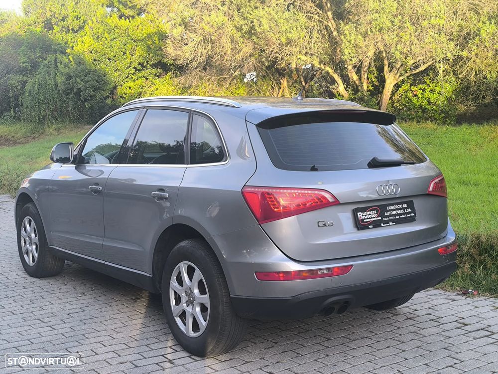 Audi Q5 2.0 TDI quattro Stronic - 4