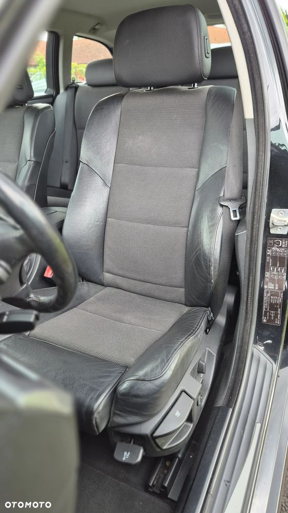 BMW Seria 5 520d - 14