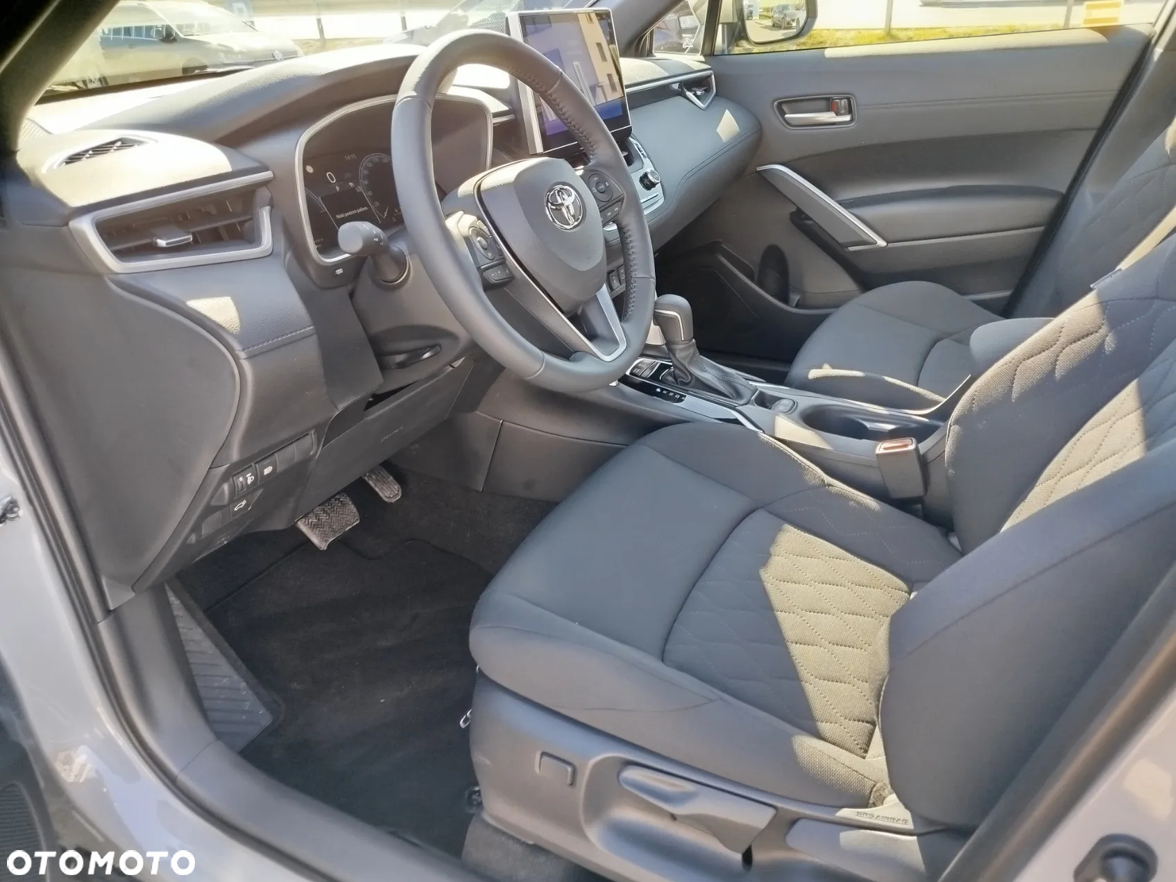 Toyota Corolla Cross 2.0 Hybrid Style - 10
