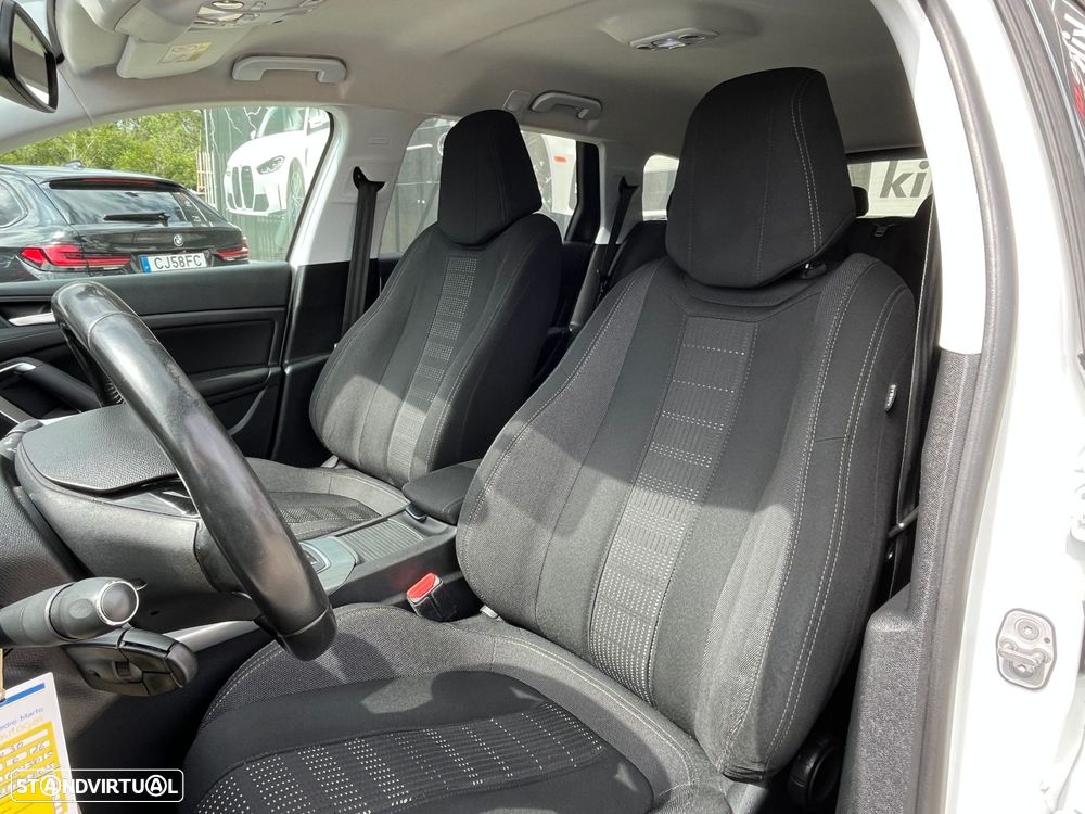 Peugeot 308 SW 1.2 PureTech Allure - 18