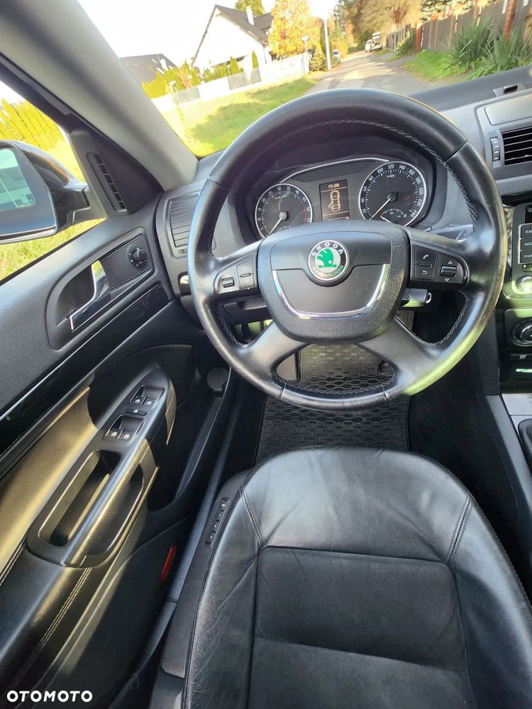 Skoda Octavia Combi 2.0 TDI Laurin & Klement - 22