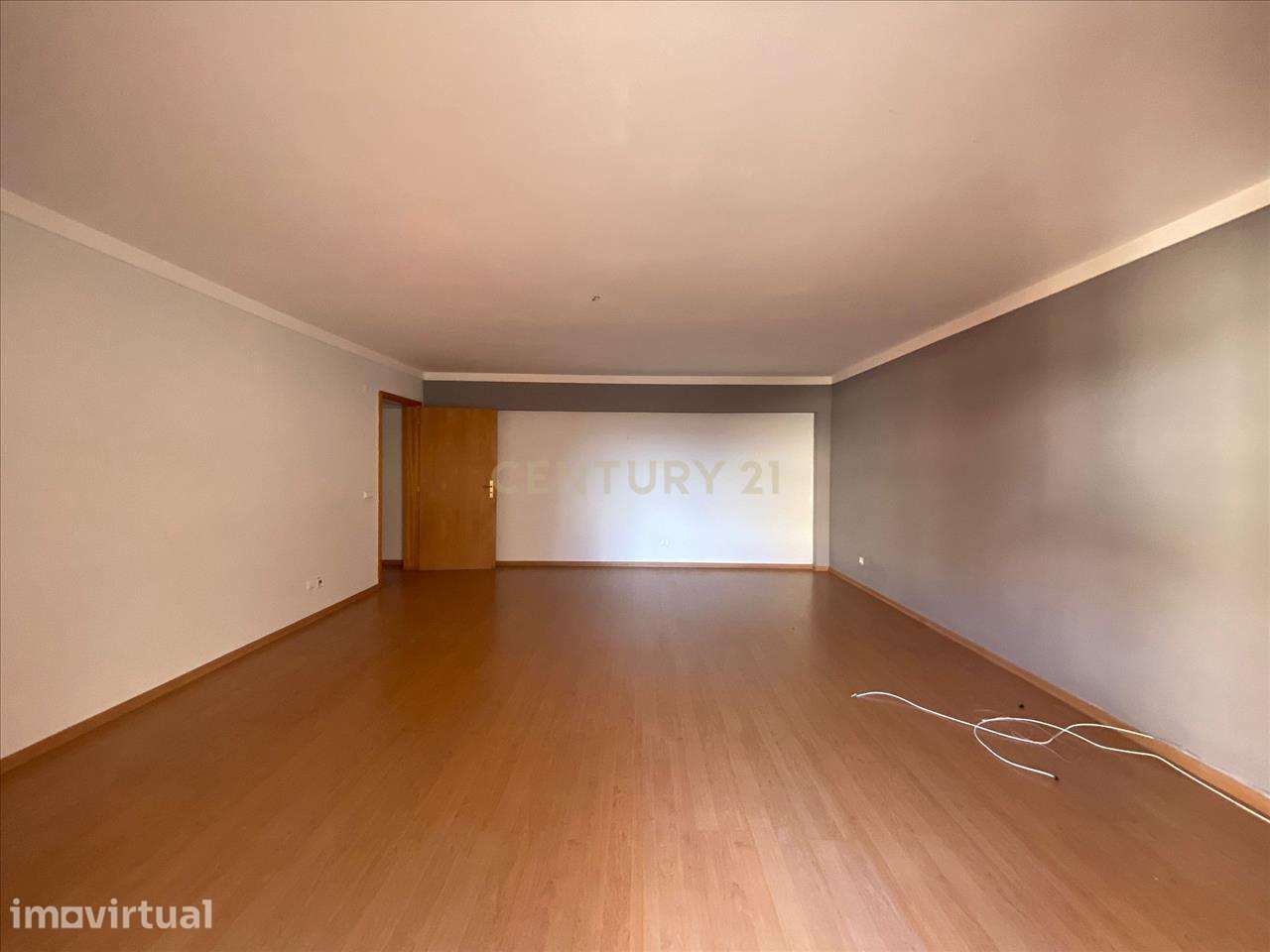 Apartamento T3, Arrendado até dezembro, em Setúbal - Grande imagem: 2/11