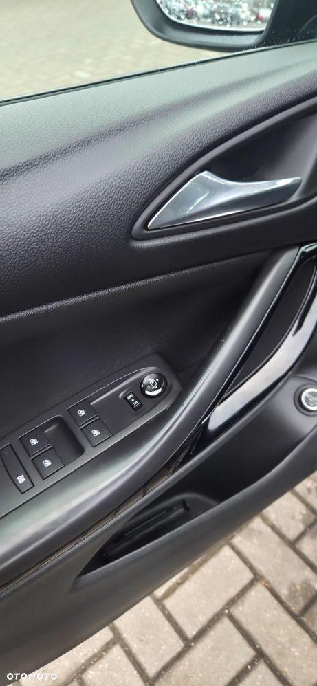 Opel Astra 1.6 CDTI Elite S&S - 23