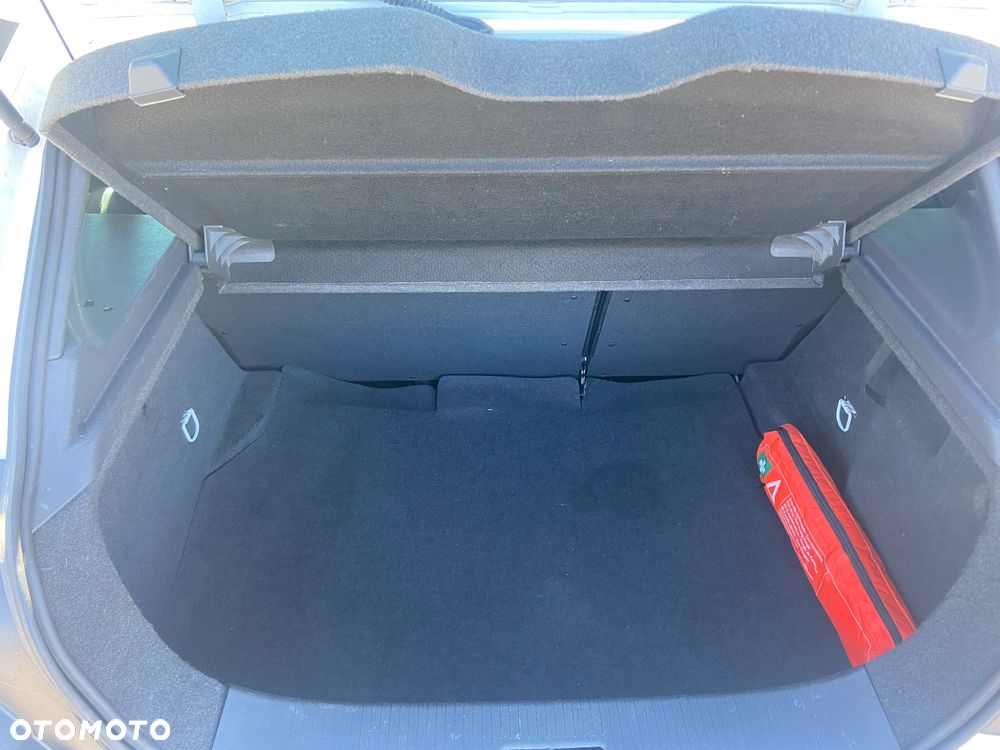 Opel Astra 1.6 - 9