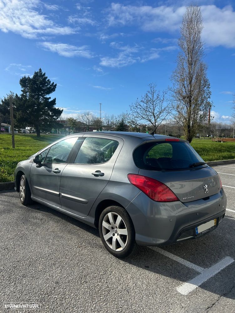 Peugeot 308 1.6 HDi Executive CVM6 - 9