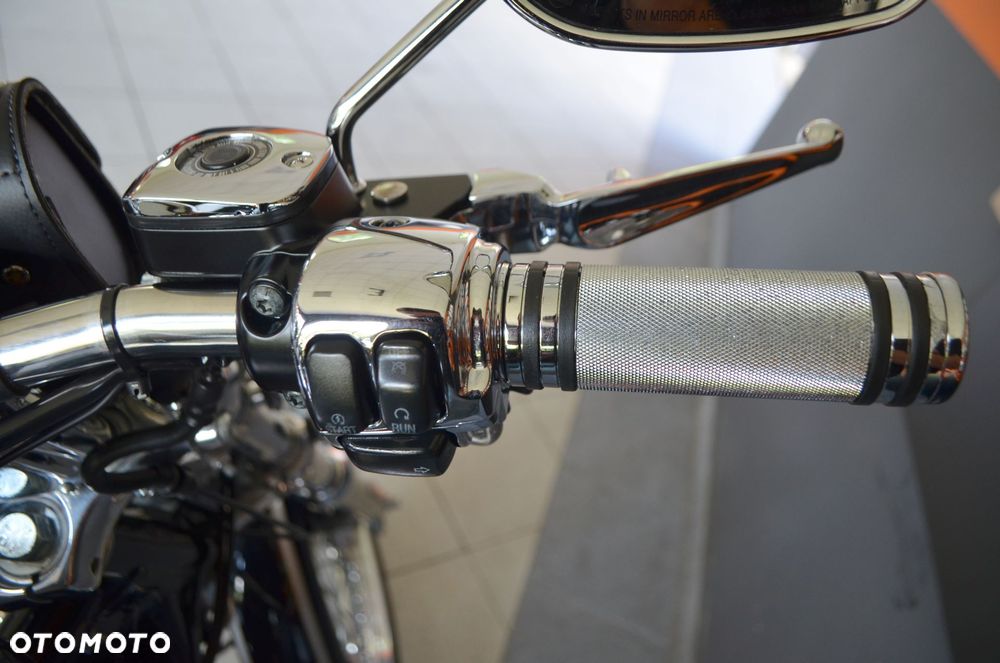 Harley-Davidson Sportster Custom 1200C - 33