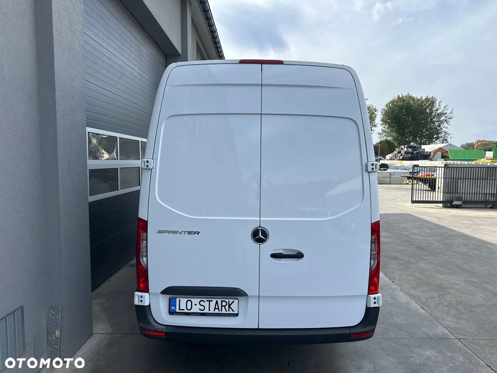 Mercedes-Benz SPRINTER - 5
