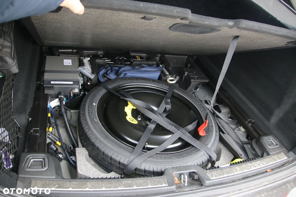 Volvo XC 60 B4 D Plus Bright - 35