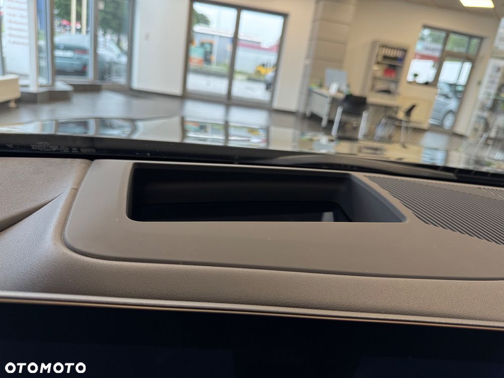 BMW Seria 5 520d xDrive - 28