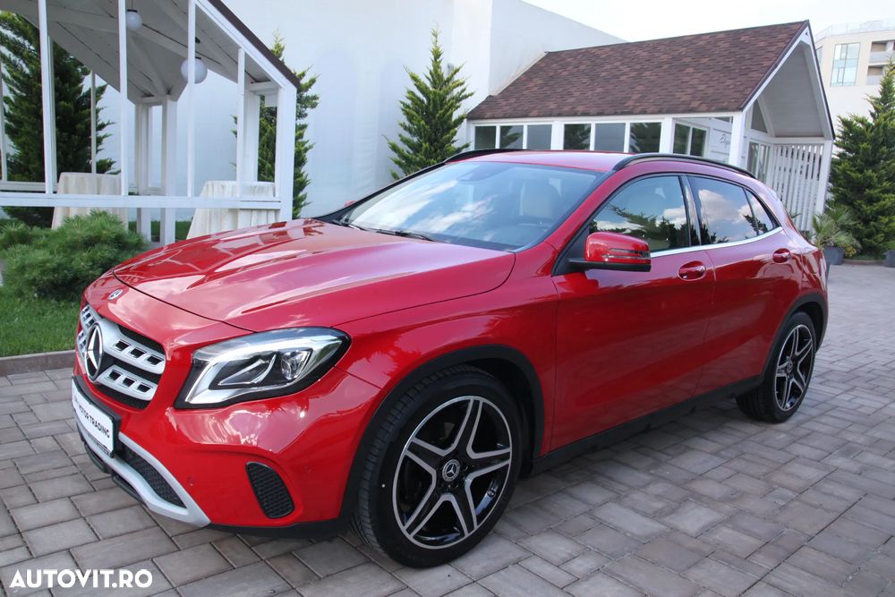 Mercedes-Benz GLA 200 d 4MATIC Aut. - 39