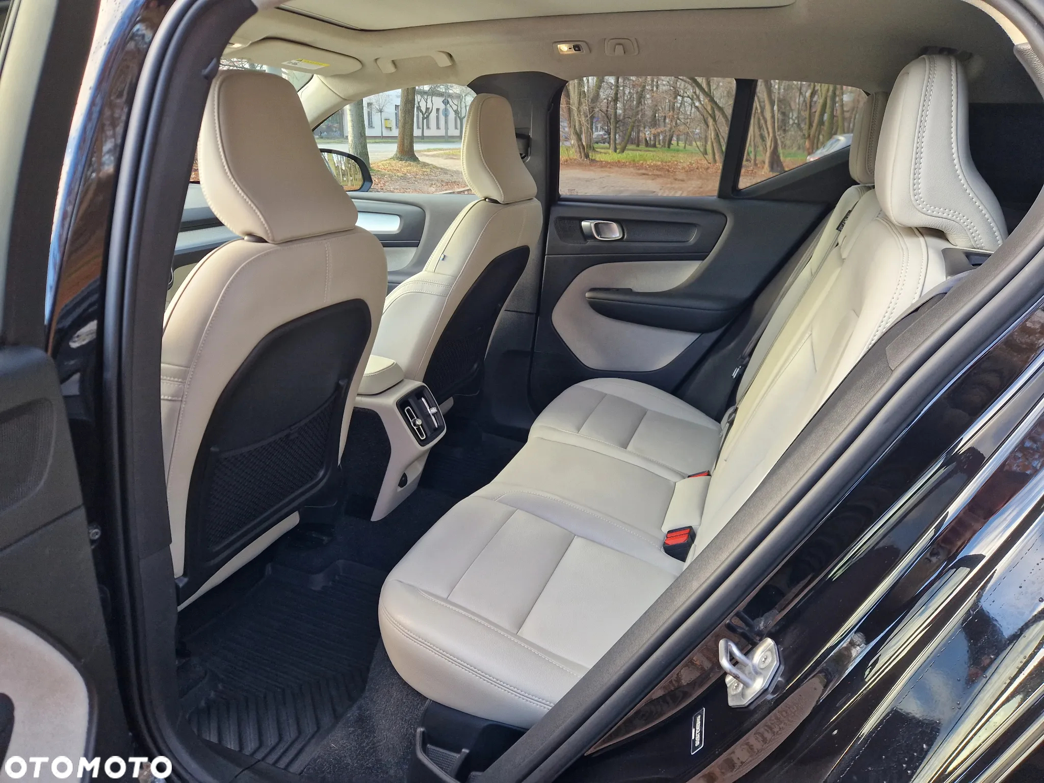 Volvo XC 40 T5 AWD Momentum - 10