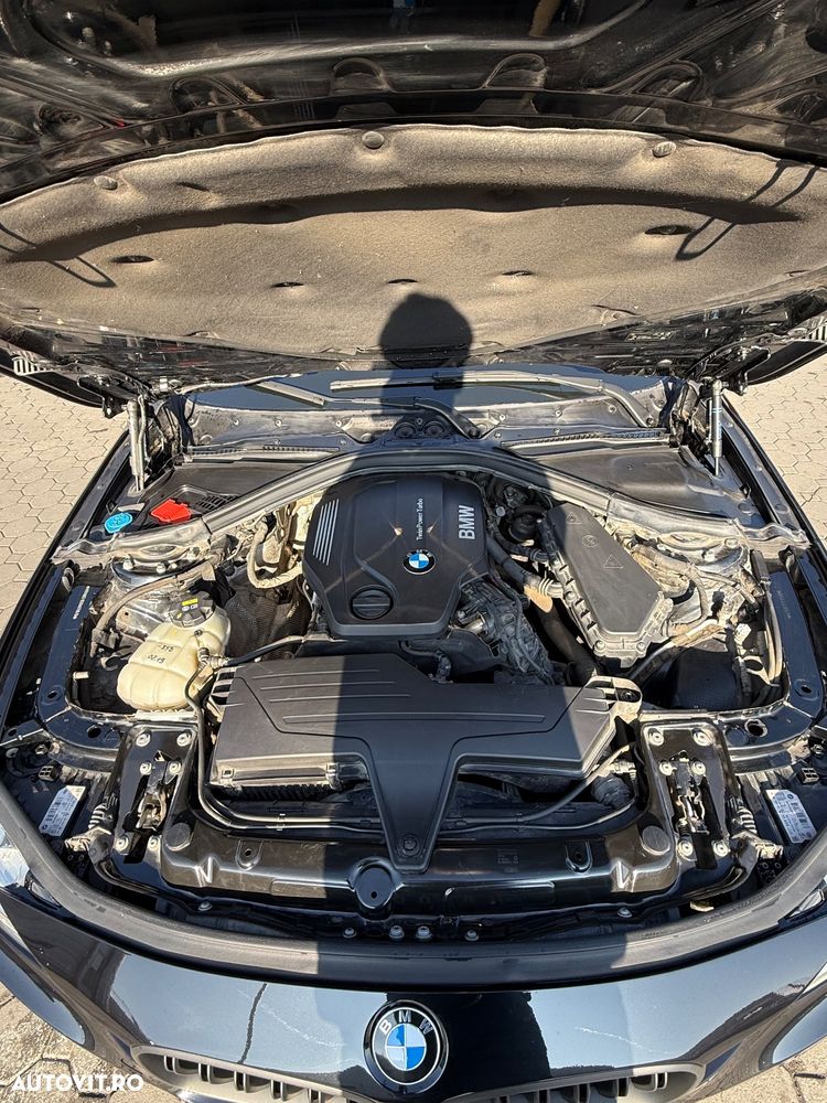 BMW Seria 3 320d Aut. M Sport - 11