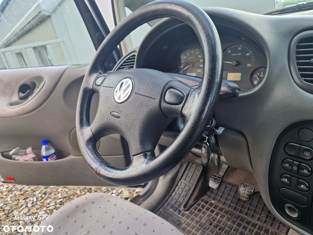 Volkswagen Sharan 1.9 TDI Comfortline - 19