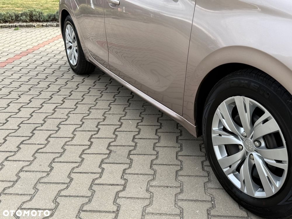 Peugeot 208 1.4 VTi Allure - 16