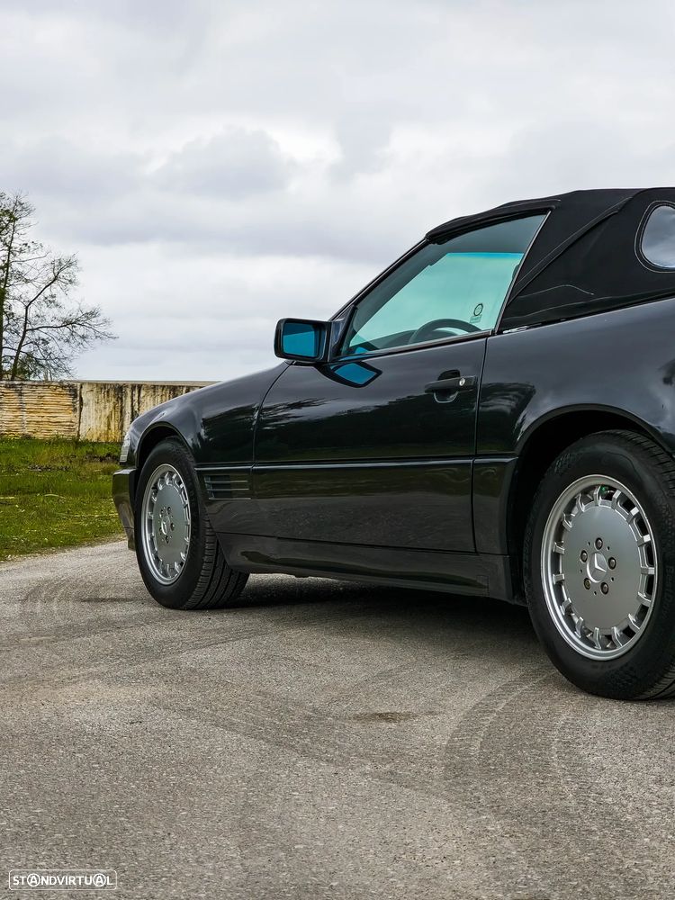 Mercedes-Benz SL 320 Standard - 31