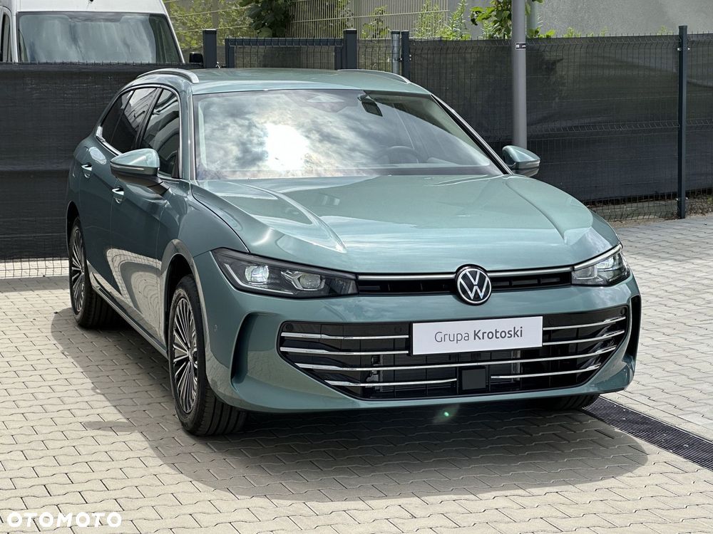 Volkswagen Passat 1.5 TSI EVO Elegance DSG - 3