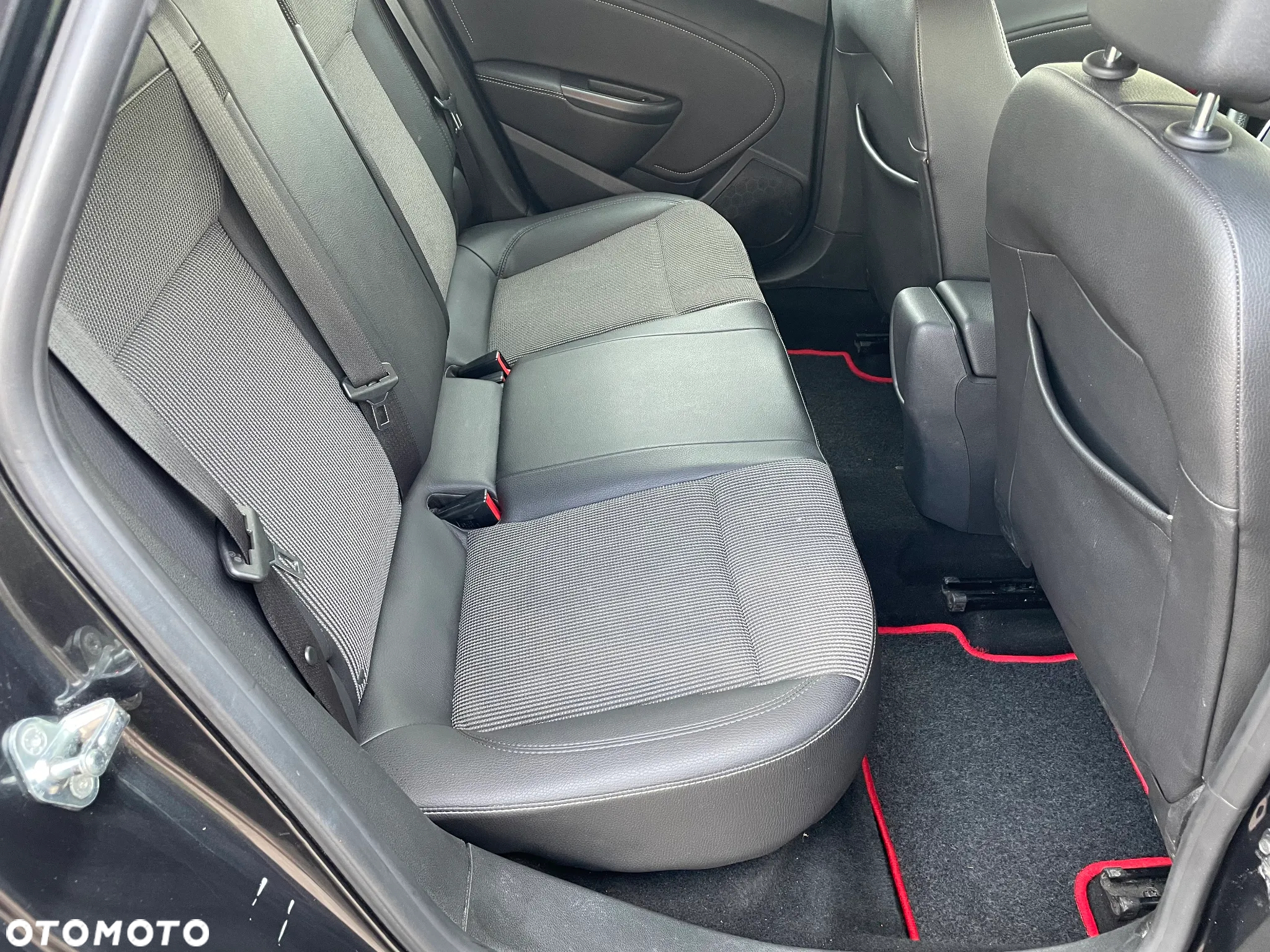 Opel Astra 1.4 Turbo Innovation - 21