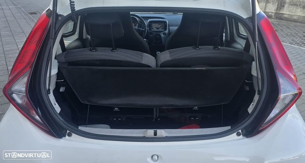 Toyota Aygo 1.0 X-Play+X-Touch - 13