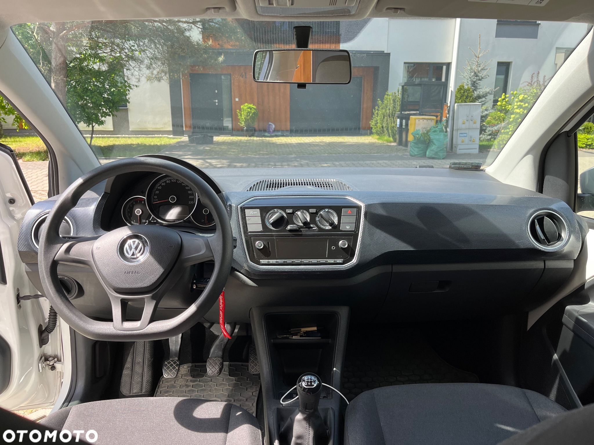 Volkswagen up! 1.0 move - 9