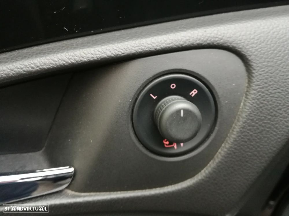 Opel Insignia Sports Tourer 2.0 CDTi Executive S/S - 17