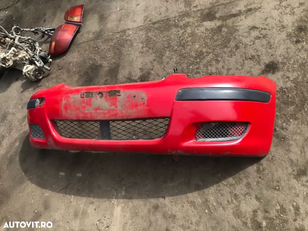 Bara fata Toyota Yaris 2003 rosu - 1