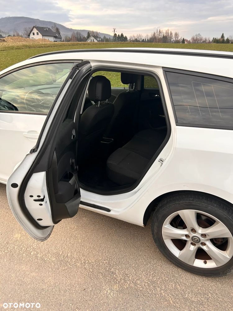 Opel Astra 1.7 CDTI - 11