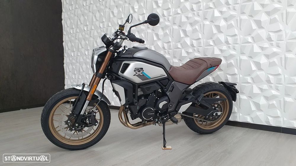 CF Moto 700CL-X Heritage - 10