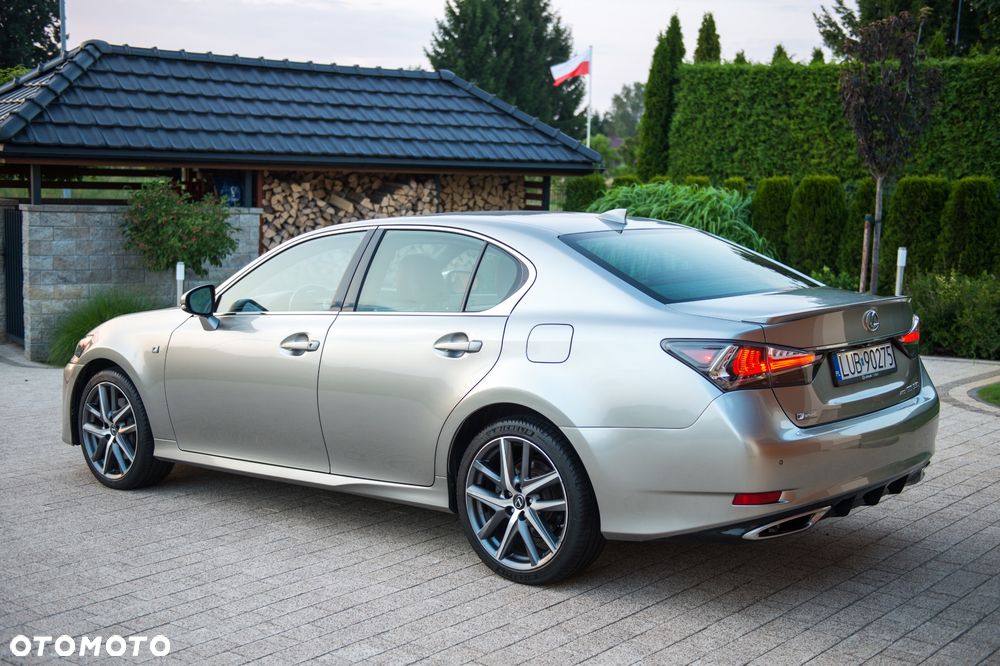 Lexus GS - 4