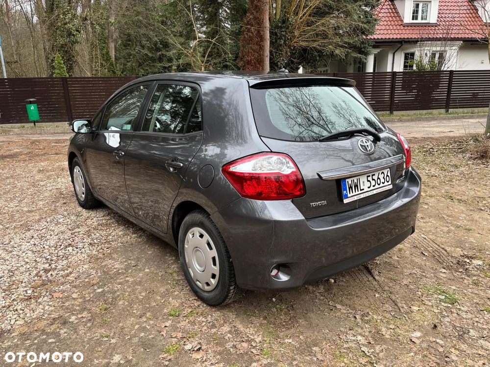 Toyota Auris 1.33 VVT-i Active - 2