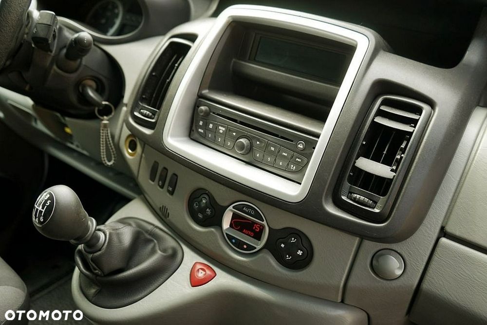 Renault Trafic - 21