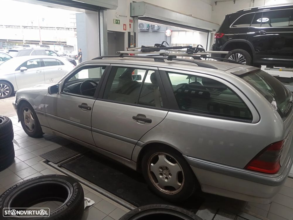 Mercedes-Benz C 220 - 10