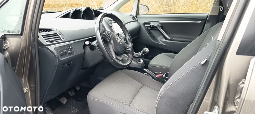 Toyota Verso 1.8 Premium 7os EU6 - 12