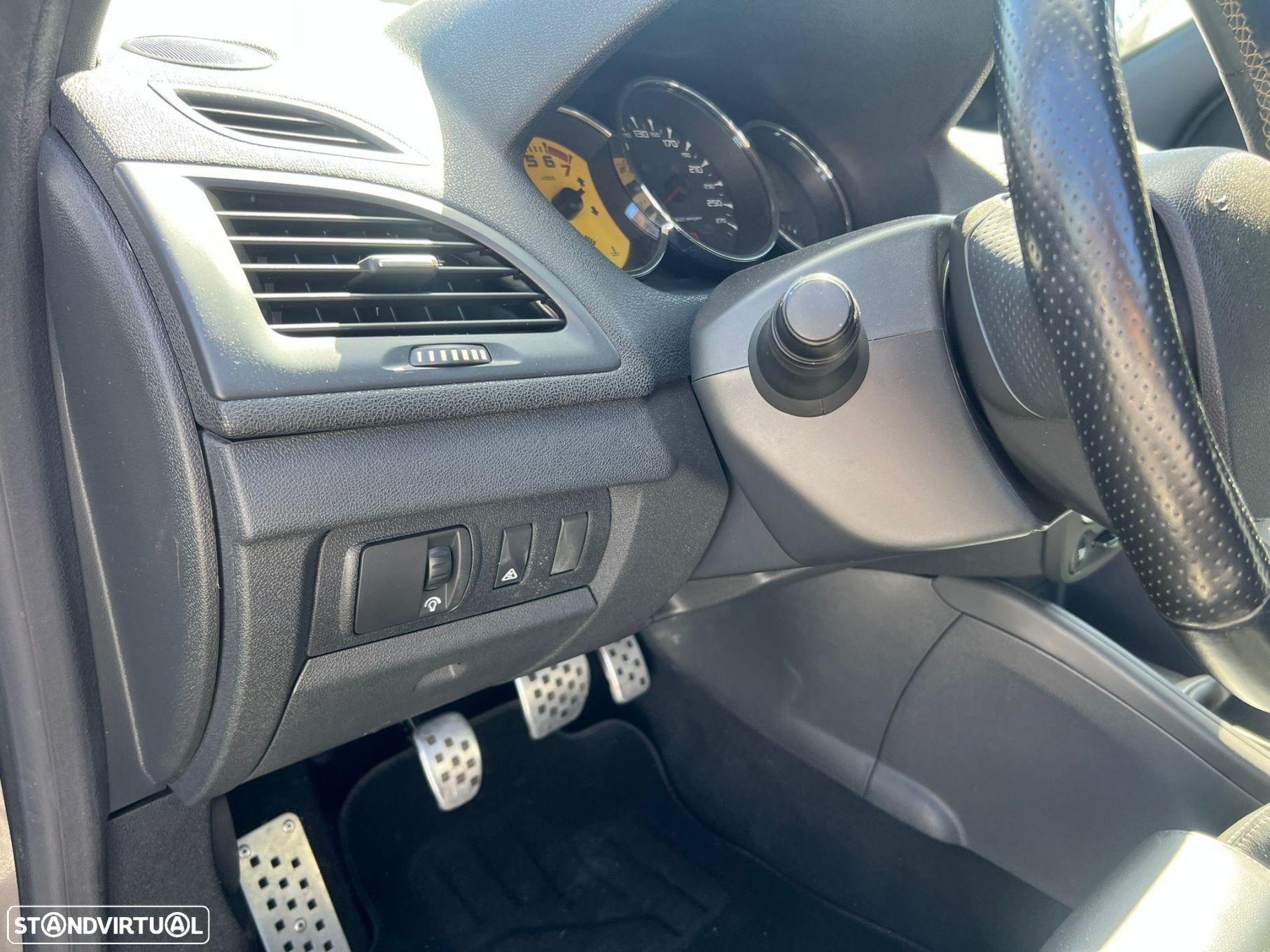 Renault Mégane Coupe 2.0 T 16V RS - 31