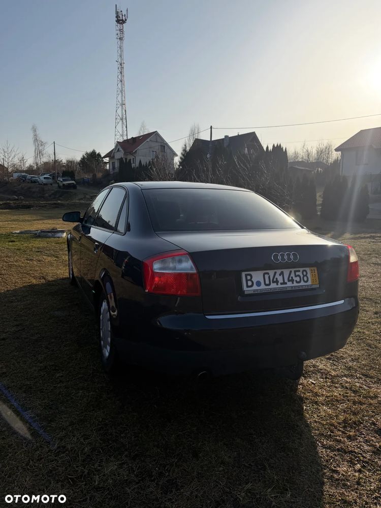 Audi A4 Limousine 2 - 3
