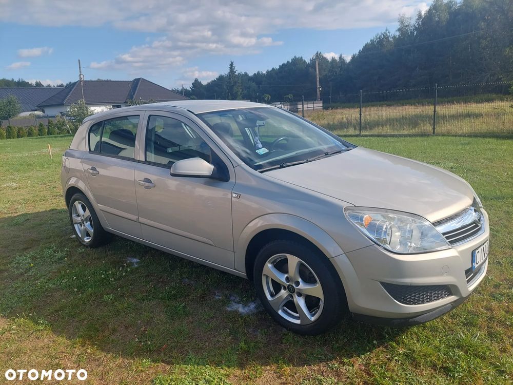 Opel Astra 1.6 Cosmo - 1