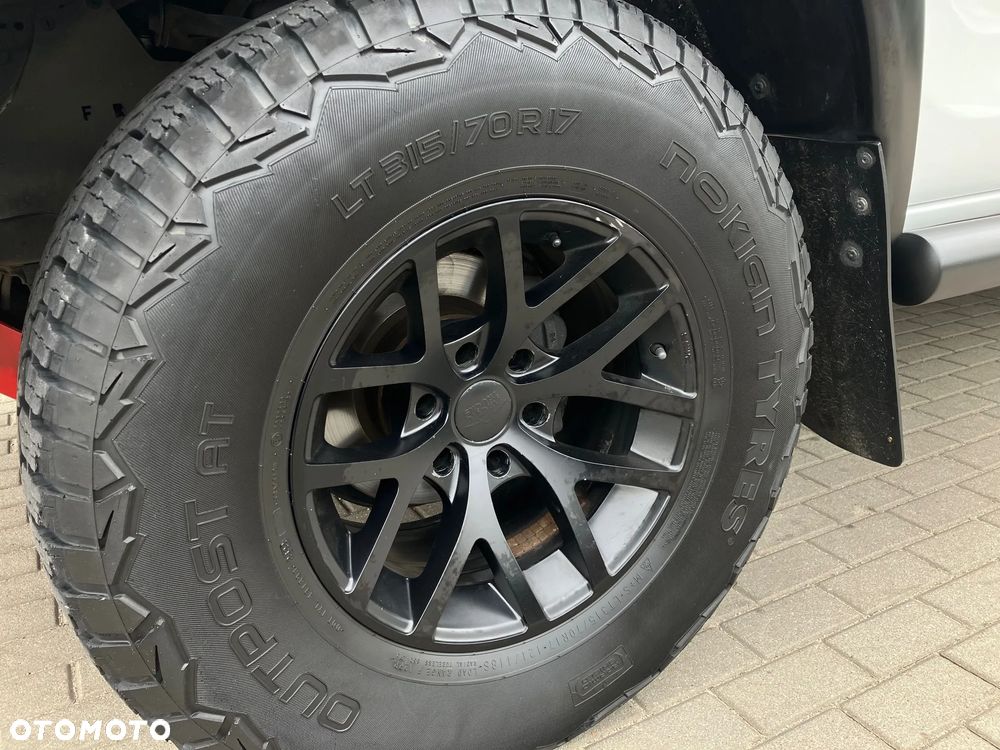 Toyota Hilux 2.8 D-4D Double Cab GR Sport 4x4 - 14