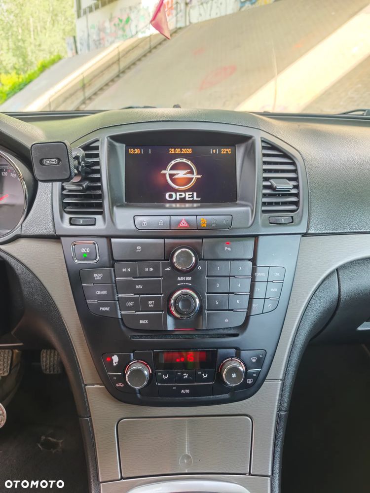 Opel Insignia 2.0 CDTI - 12