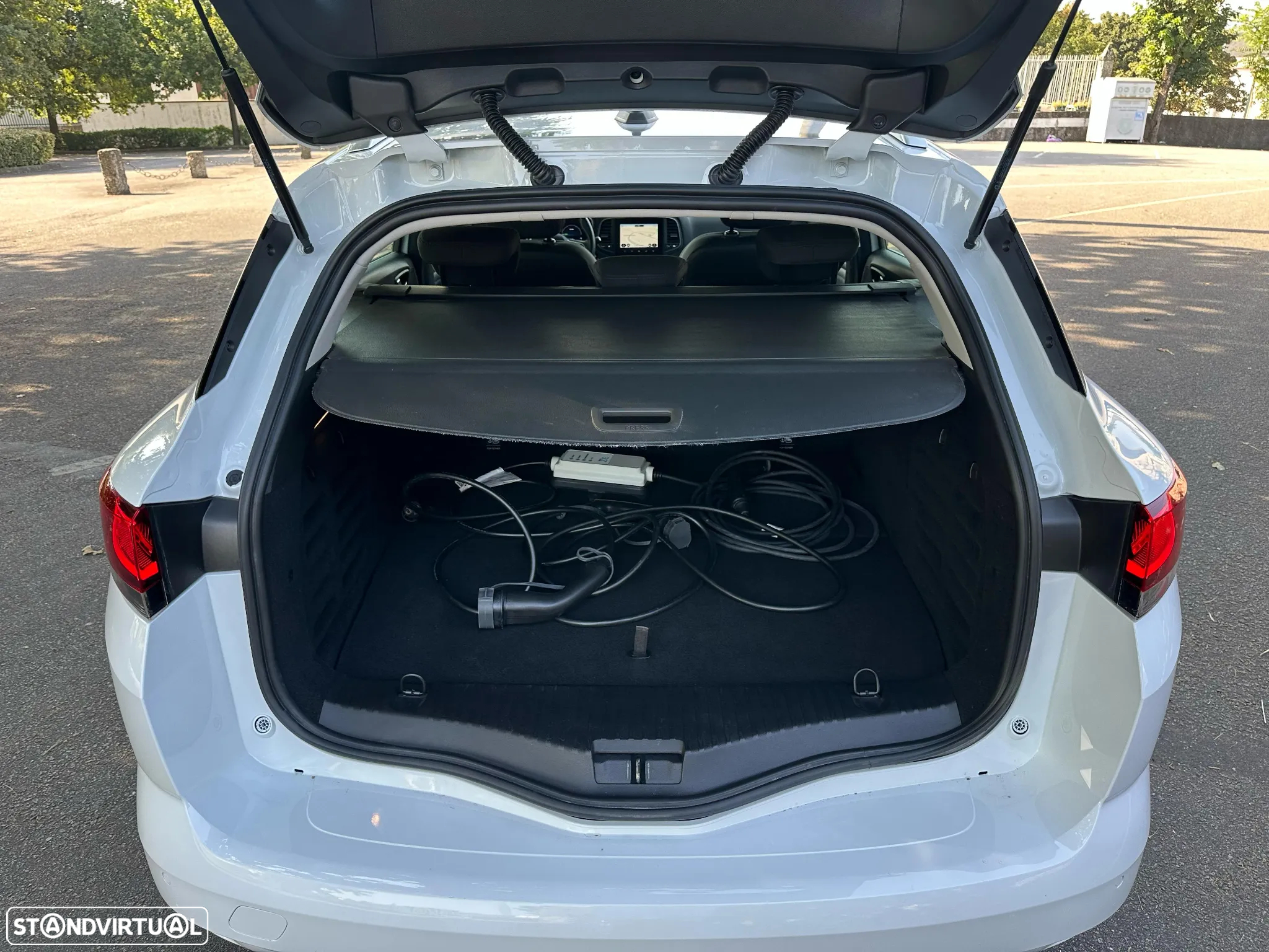 Renault Mégane Sport Tourer 1.6 E-Tech Plug-In E-Tech Hybrid Engineered - 31