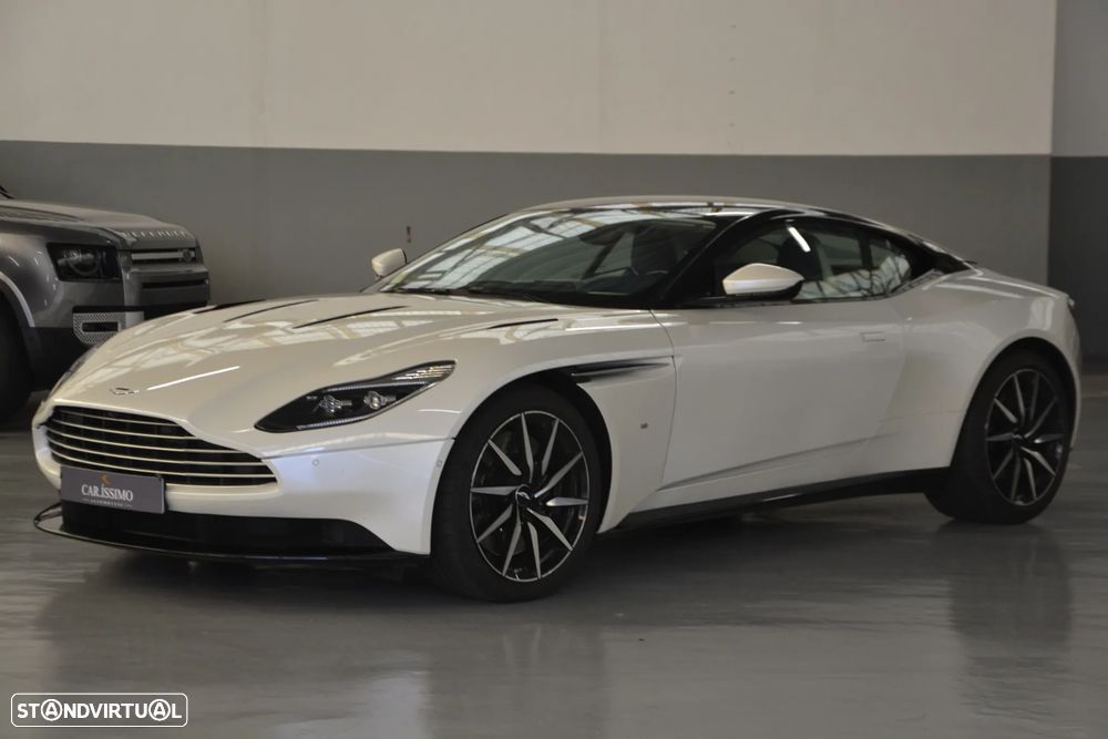 Aston Martin DB11 Coupé V12 Auto